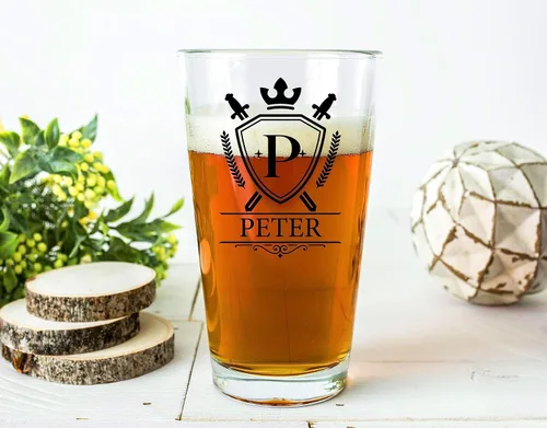 Vista 2 de PREZZY Taza de cerveza personalizada con letra P, vasos de pinta personalizados con nombre inicial, monograma divertido del alfabeto A-Z, vaso