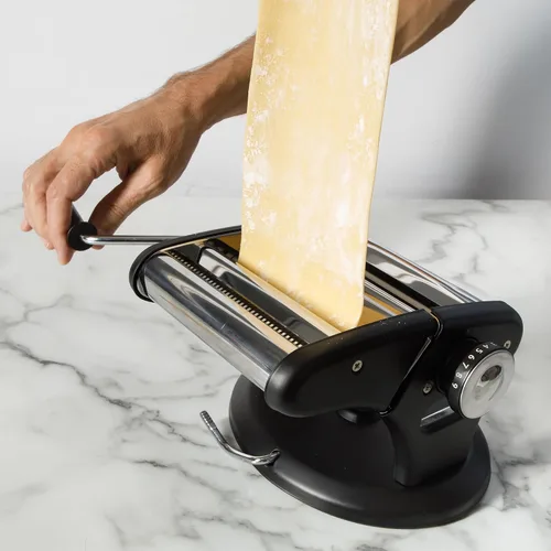 Vista 9 de Calphalon Aero Máquina para hacer pasta, rodillo y cortador manual de pasta, máquina de pasta de acero inoxidable con ajustes de grosor ajustables