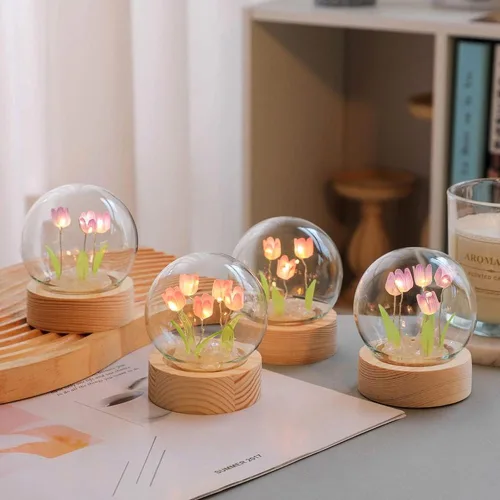 Vista 2 de Lámpara de mesa LED de tulipán, hecha a mano, luz nocturna de tulipán hecha a mano, lámpara LED de tulipán, adorno de escritorio de regalo, adorno