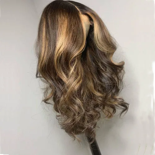 Vista 4 de Peluca de cabello humano ondulado con reflejos rubios y marrones, encaje frontal, sin pegamento, prearrancada, Remy brasileño, densidad 150, 12