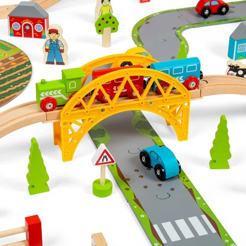 Vista 2 de Bigjigs Rail Juego de tren de madera de 80 piezas para carretera rural y ferrocarril, juego de tren para niños con 80 accesorios de tren Bigjigs