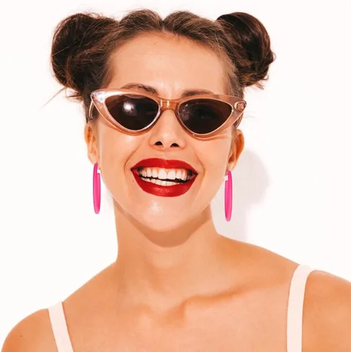 Vista 6 de Aretes de aro grandes de acrílico retro neón, estilo de los años 80 y 90, coloridos aretes de aro grandes, rosa intenso, ligeros, perfectos