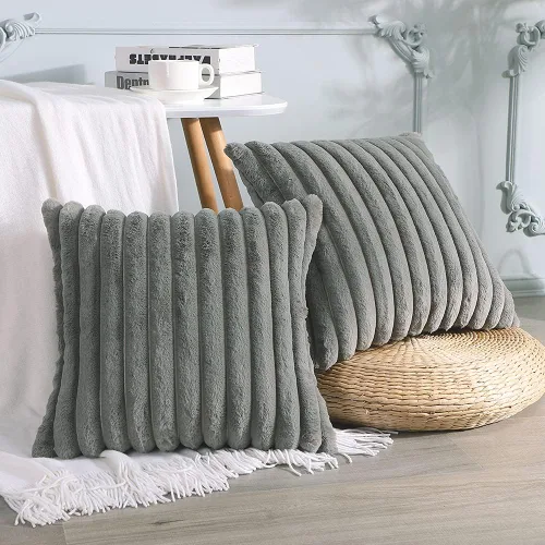 Vista 24 de Soleebee Juego de 2 fundas de cojín decorativo de terciopelo suave y acogedor, fundas de piel sintética de conejo para sofá, cama, silla, cojines