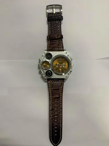 Vista 9 de JewelryWe Reloj militar para hombre, 2 zonas horarias, reloj de cuarzo grande, reloj de pulsera de cuero para hombre, reloj deportivo casual