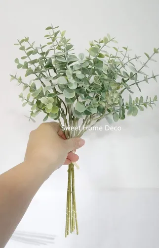 Vista 3 de Ramo de eucalipto sintético de 14 pulgadas, eucalipto artificial, tallo único, diseño floral, juego de 2 (color verde polvoriento)