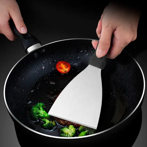 Vista 2 de GSHLLO Espátula triangular de acero inoxidable, raspador de plancha resistente y espátula de servicio de alimentos, aleta pequeña para panqueques
