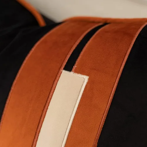 Vista 3 de Yangest Funda de Almohada Decorativa de Terciopelo Negro con Rayas Patchwork, Funda de Cojín Moderna de 18x18 Pulgadas para Sofá, Sillón