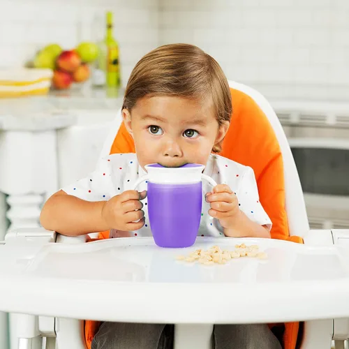 Vista 7 de Munchkin Miracle 360 tazas de colores pueden variar, 7 onzas