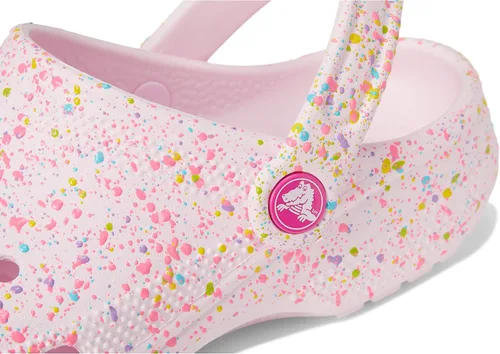 Vista 6 de Crocs Zuecos clásicos unisex para niños con patrones y gráficos, color rosa leche/multicolor, 1 mediano
