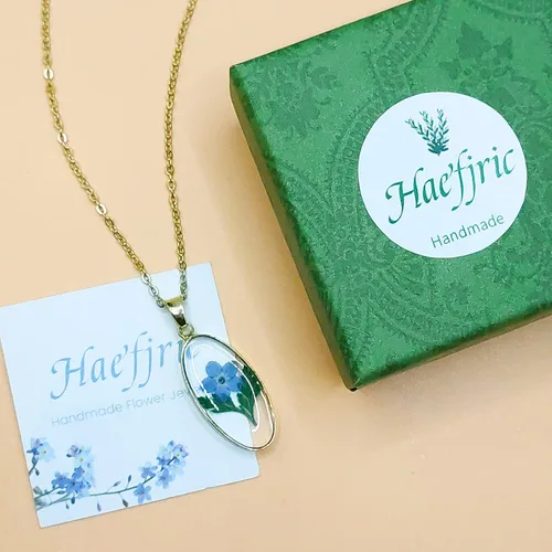 Vista 47 de Collar de flores silvestres prensadas con encaje de Forget-Me-Not y Queen Anne Collar de flores prensadas de oro Collares hechos a mano