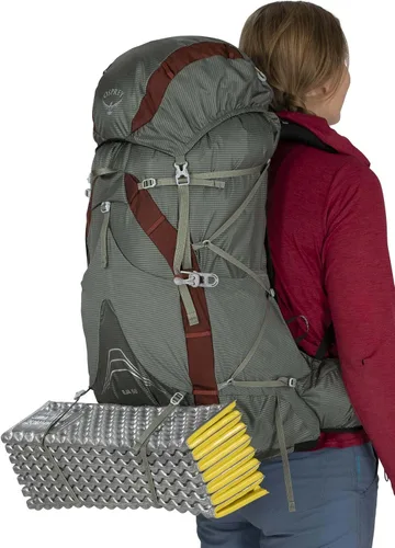 Vista 9 de Osprey Eja 58L Mochila de mochilero ultraligera para mujer, color morado oscuro, WM/L