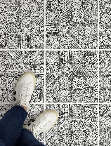 Vista 5 de FloorPops Azulejos de suelo REO de carbón de 12 pulgadas por 12 pulgadas, FP4947