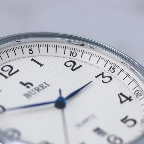 Vista 3 de BUREI Reloj de cuarzo para hombre con números arábigos simples y correa de acero inoxidable