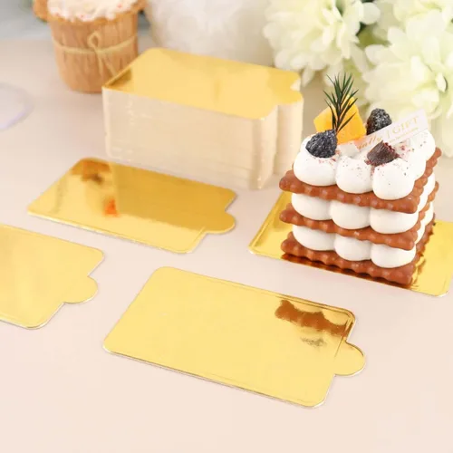 Vista 6 de Efavormart - Paquete de 50 bandejas de papel rectangulares doradas para postres, tableros para tartas, 2.4 x 4 pulgadas