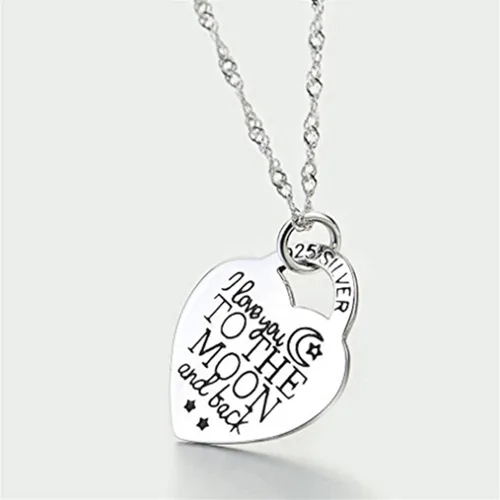 Vista 2 de Journey Studio - Collar con colgante de corazón con texto en inglés "I Love You to The Moon and Back", cadena grabada para el día de San Valentín