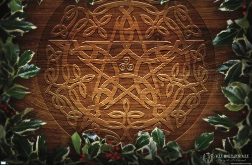 Vista 9 de Trends International Brigid Ashwood - Póster de pared con diseño de pentáculo navideño de Yule celta