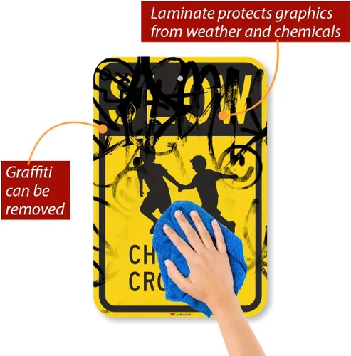 Vista 2 de SmartSign - K-5198-HI-12x18 "Slow - Children Crossing" Letrero 12" x 18" 3M Aluminio Reflectante de Alta Intensidad Negro sobre Amarillo
