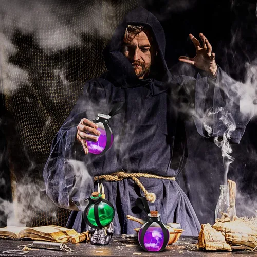 Vista 4 de Patelai 2 botellas de poción de vidrio de Halloween con cinturón, corcho, accesorios de disfraz de bruja renacentista, botella de poción