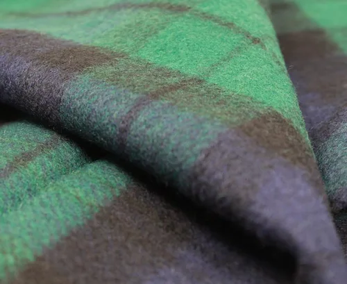 Vista 3 de 100% Irish Lambswool Plaid Scarf, Soft & Warm, Celtic Tartan Pattern, Imported