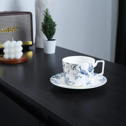 Vista 3 de fanquare Juego de taza de té y platillo de porcelana de hueso de 9 onzas para 1, taza de café azul y blanca con juego de platos, taza de té