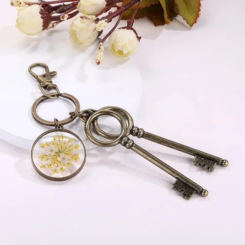 Vista 21 de Pressed Flower Keychain Charms Forget-Me-Not Keychain Personalized Handmade Keychain Gifts for Her