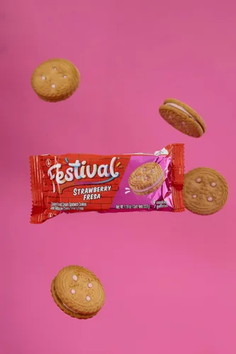 Vista 8 de Festival Galletas sándwich de crema de fresa, 14.22 onzas (paquete de 3)