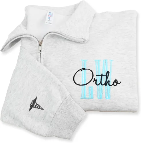 Vista 12 de COUPLEHOODIES - Sudadera de enfermería bordada con nombre, personalizada, con cremallera de un cuarto, regalo para asistente de enfermería