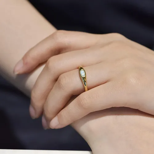 Vista 4 de Signet Rings for Women, 14K Gold Plated Dainty Rings OvalHeart Created Opal Ring Size 5-10