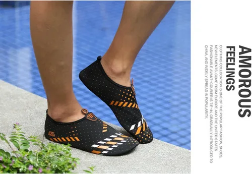 Vista 2 de Zapatos acuáticos de verano para la piel del agua, calcetines deportivos sin cordones para piscina, playa, natación, yoga