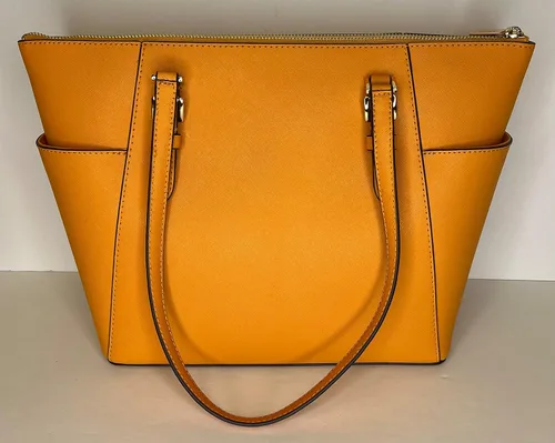 Vista 9 de Michael Kors Charlotte - Bolsa grande con cierre de cremallera de un cuarto