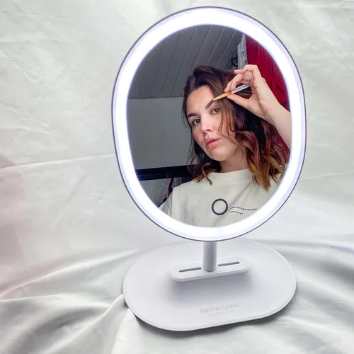 Vista 8 de Browgame Espejo de maquillaje iluminado original, espejo con sensor táctil LED; viene con 5 mini accesorios de imán de espejo, tu nuevo accesorio
