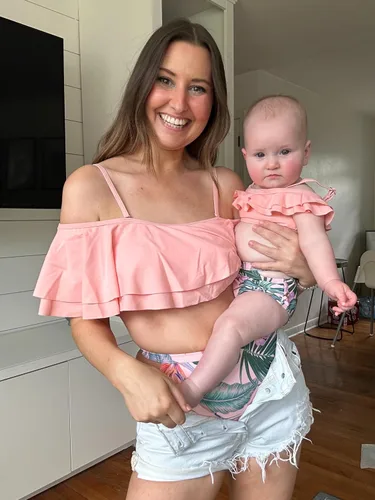 Vista 6 de IFFEI - Conjunto de bikini de dos piezas, traje de baño a juego para la familia, trajes de baño Mommy and Me (mami y yo) con volantes y estampados