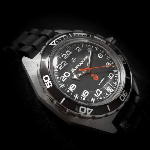 Vista 2 de Vostok Komandirskie 650541 GMT Reloj mecánico automático de buceo automático