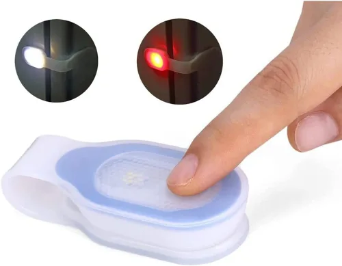 Vista 5 de ALONEFIRE PL500 - Luz con clip para insignia de enfermera, accesorios de linterna USB recargable magnética para enfermería, 3 modos, luces