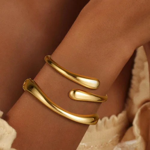 Vista 2 de Brazaletes de oro, para mujer, modernos, chapados en oro de 18 quilates, juego de brazaletes gruesos de oro, no se deslustra, impermeable, regalos