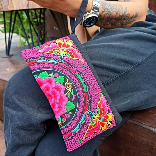 Vista 19 de Sabai Jai - Bolso de pulsera para teléfono inteligente - Carteras de embrague bordadas a mano Boho