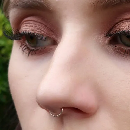 Vista 11 de 925 Sterling Silver Fake Clip on Nose Ring, 20g Tiny Faux Non Piercing Huggie Hoop