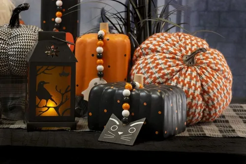Vista 2 de Boston International Decoración de mesa de calabaza de tela para otoño, otoño, Halloween, 10 x 8.5 pulgadas, espeluznante cuadros naranja