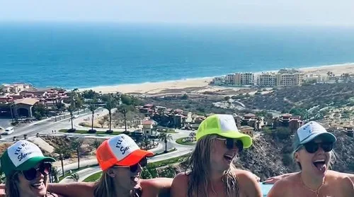 Vista 6 de Funky Junque Gorra de béisbol de malla para mujer, para despedida de soltera