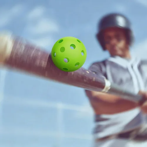 Vista 5 de Tanlade Paquete de 36 pelotas de práctica de béisbol, bolas de entrenamiento de plástico, bolas de softball ligeras huecas de flujo de aire con una