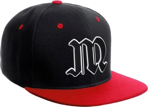 Vista 815 de Daxton Gorra clásica con visera de billete plano con letras del alfabeto inglés antiguo de la A a la Z