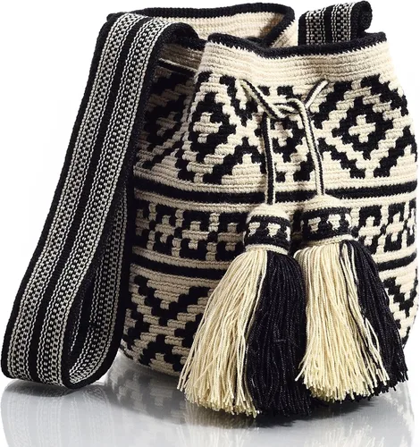 Vista 3 de WYOU Designer Collection, Handwoven Hobo Bucket Bag in Wayuu Crochet