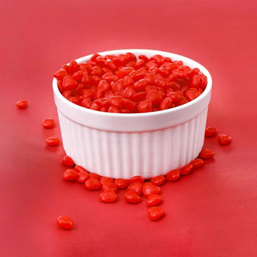 Vista 6 de Corazónes Imperiales de Canela Bolsa de 3 Libras Dulces de Canela Picante a Granel Trozos de Caramelo en Forma de Corazón para Hornear
