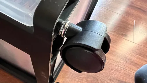 Vista 5 de 4 ruedas giratorias para carritos de 3 cajones Sterilite y unidades de cajones de almacenamiento, ruedas de repuesto de 1 1/2 pulgadas por NUMBERNYC