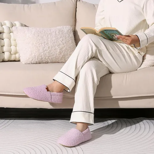 Vista 2 de Josijoli Pantuflas de espuma viscoelástica de piel rizada para mujer, pantuflas cerradas para interiores y exteriores