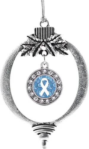 Vista 101 de Inspired Silver - Adorno con dije de cara de carlino - Adornos navideños de círculo de plata con joyas de circonita cúbica