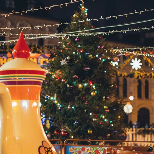 Vista 6 de Guirnalda de luces LED de Navidad con 8 modos de iluminación, 82 pies, luces multicolor para árbol de Navidad, luces parpadeantes para decoración
