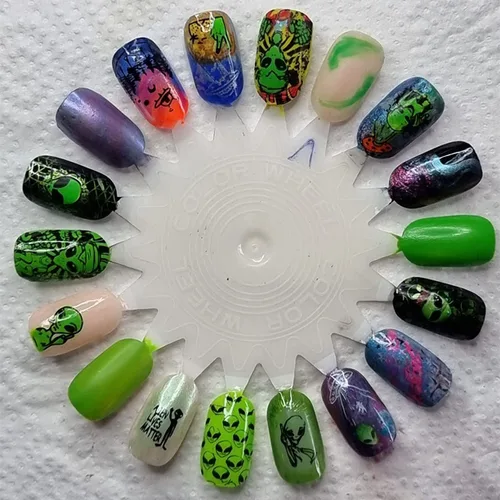 Vista 5 de Placas de sello de uñas de dinosaurios alienígenas, placa de estampación de uñas de estrella, luna, unicornio, gato, caballo, animales de dibujos