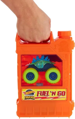 Vista 8 de Hot Wheels Monster Trucks Repostaje y pista de arranque para automóviles de juguete con bote de gas, incluye 2 vehículos, 4 años (HXT04)