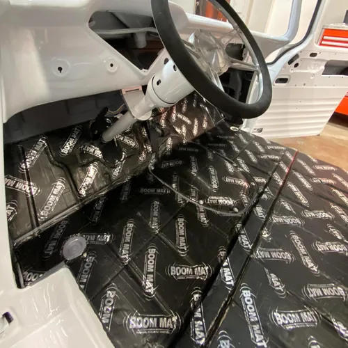 Vista 2 de Design Engineering Material Amortiguador Boom Mat XL 4mm 12.5" x 24" (5 Hojas) 050222 Automotive Sound Deadening Mat Reduces Road & Engine